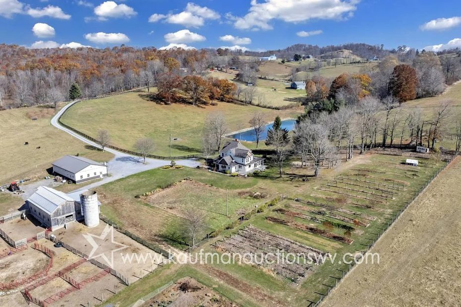 Charming Rural Farm Property in Sinks Grove, West Virginia