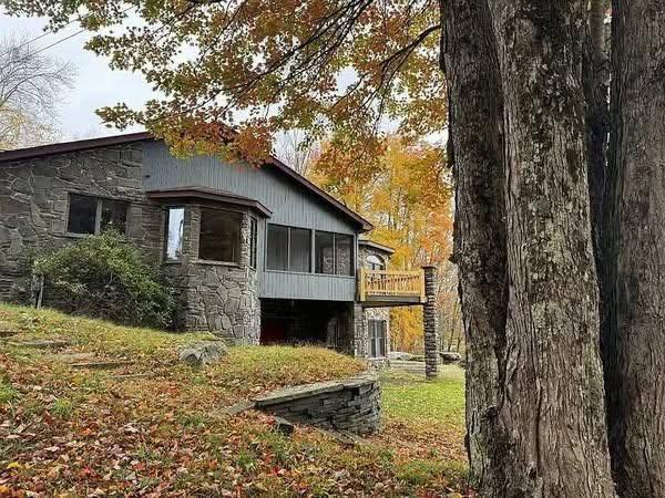 Hidden Waterfront Paradise – A Peaceful Nature Retreat for Sale