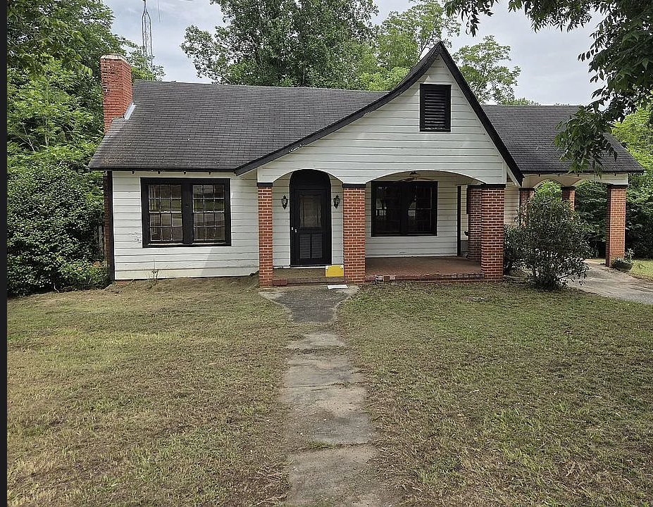 Charming Vintage Home with Modern Updates in Louisville, Alabama
