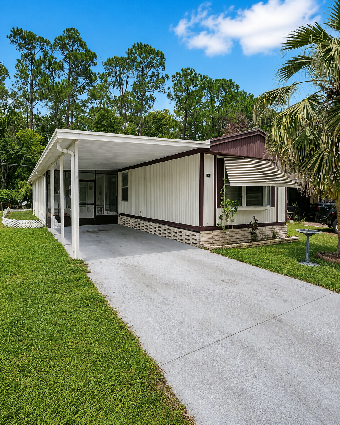 Inviting Manufactured Home in Lakeland, Florida