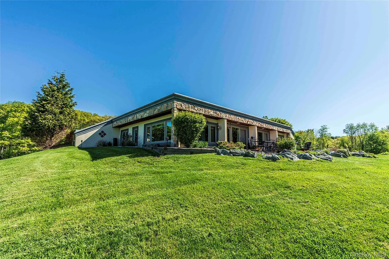 Charming Country Home in Lagrangeville, New York