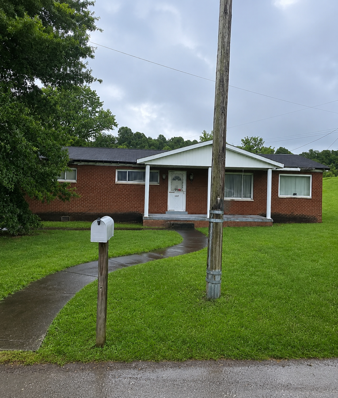 Charming Brick Ranch Home in Huntington, West Virginia
