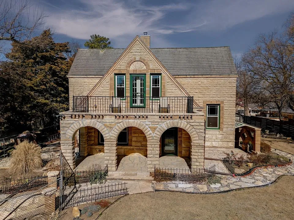 Historic Limestone Victorian in Winfield