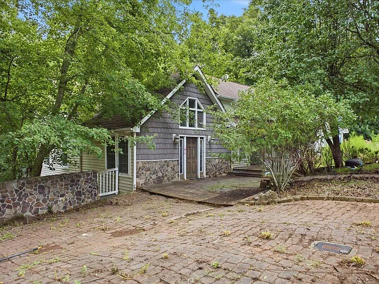 Spacious Tega Cay Home with Finished Basement
