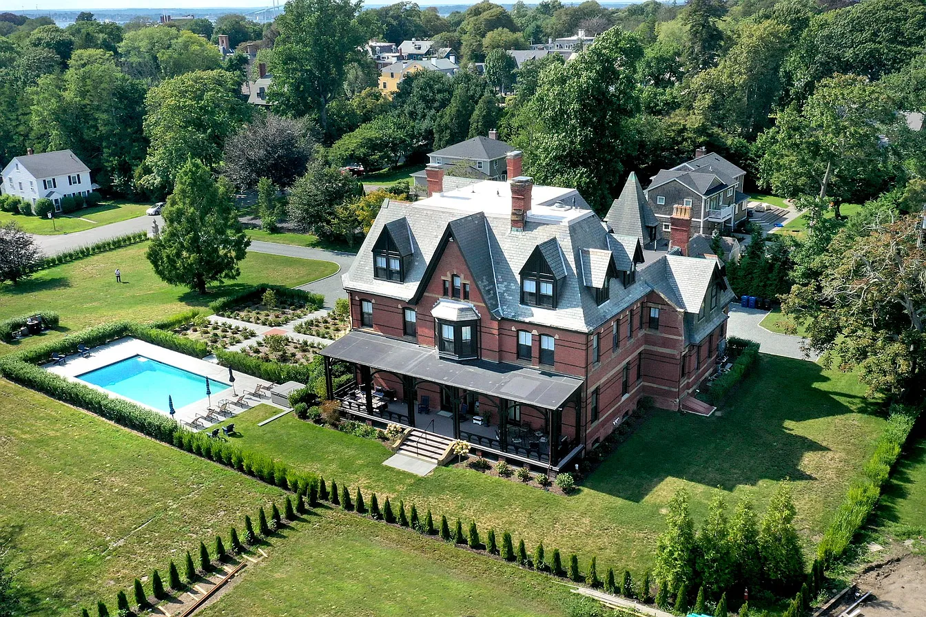 Historic 1876 Newport Estate with Timeless Elegance