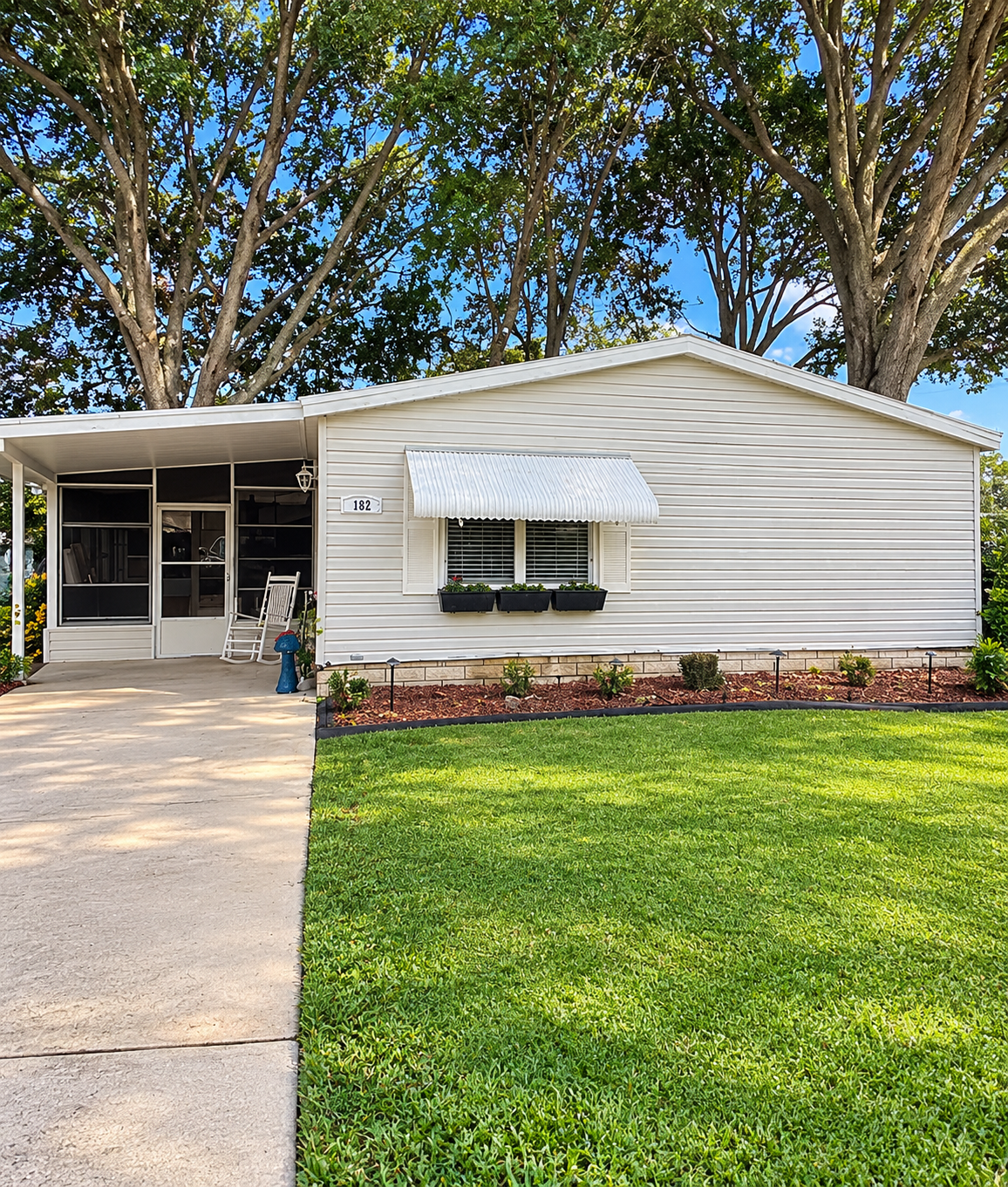 Charming Sebring Home with Comfortable Florida Living