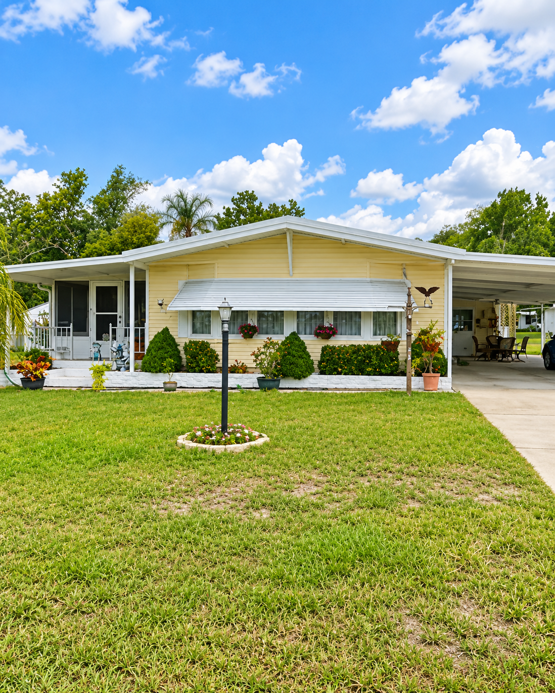 Charming Florida Home with Great Potential in DeBary